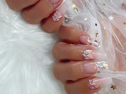 NAILS 