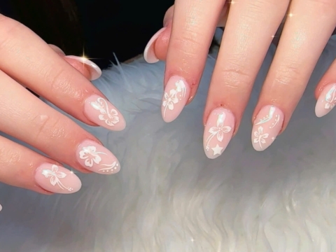 NAILS 