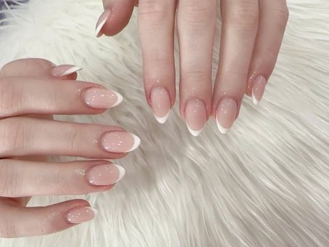 NAILS 